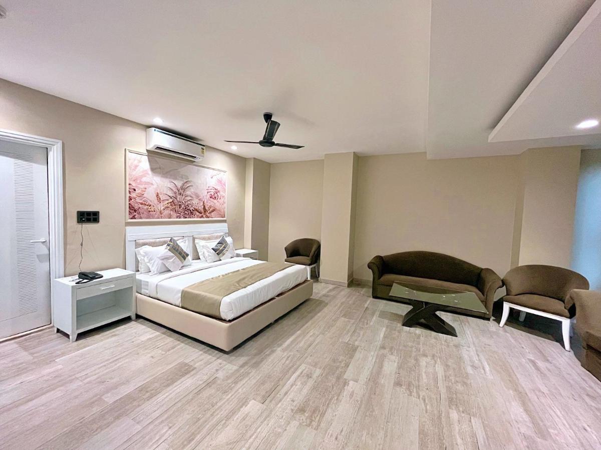Skon Boutique By Orion Hotels Ню Делхи Екстериор снимка