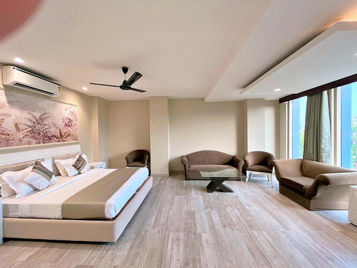 Skon Boutique By Orion Hotels Ню Делхи Екстериор снимка
