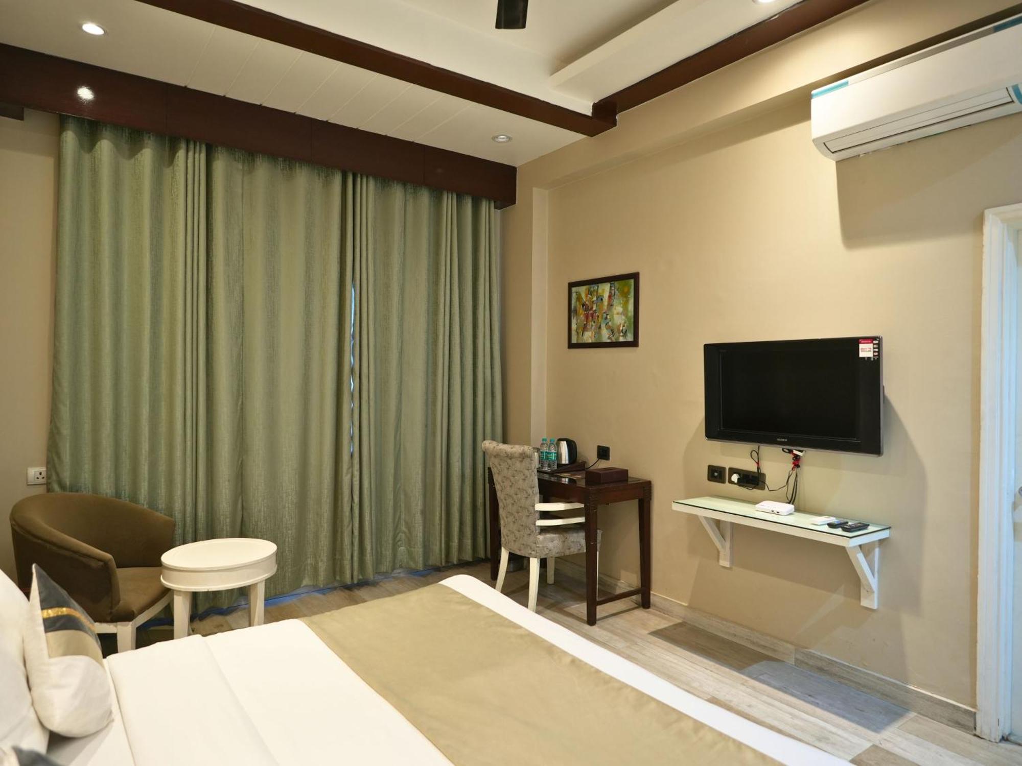 Skon Boutique By Orion Hotels Ню Делхи Екстериор снимка