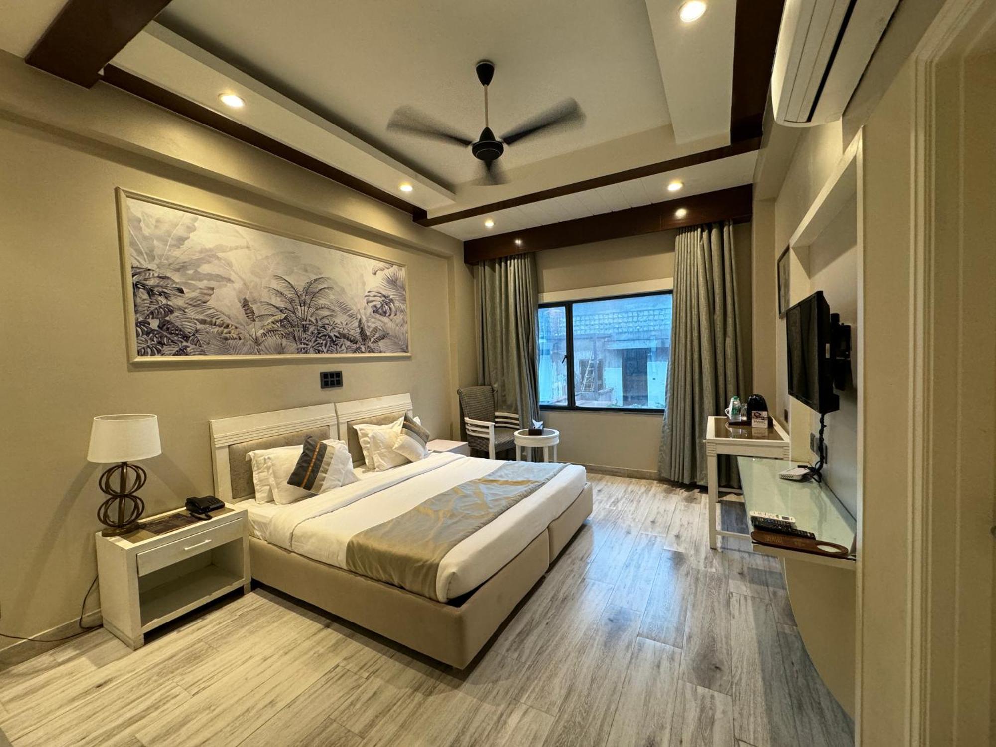 Skon Boutique By Orion Hotels Ню Делхи Екстериор снимка