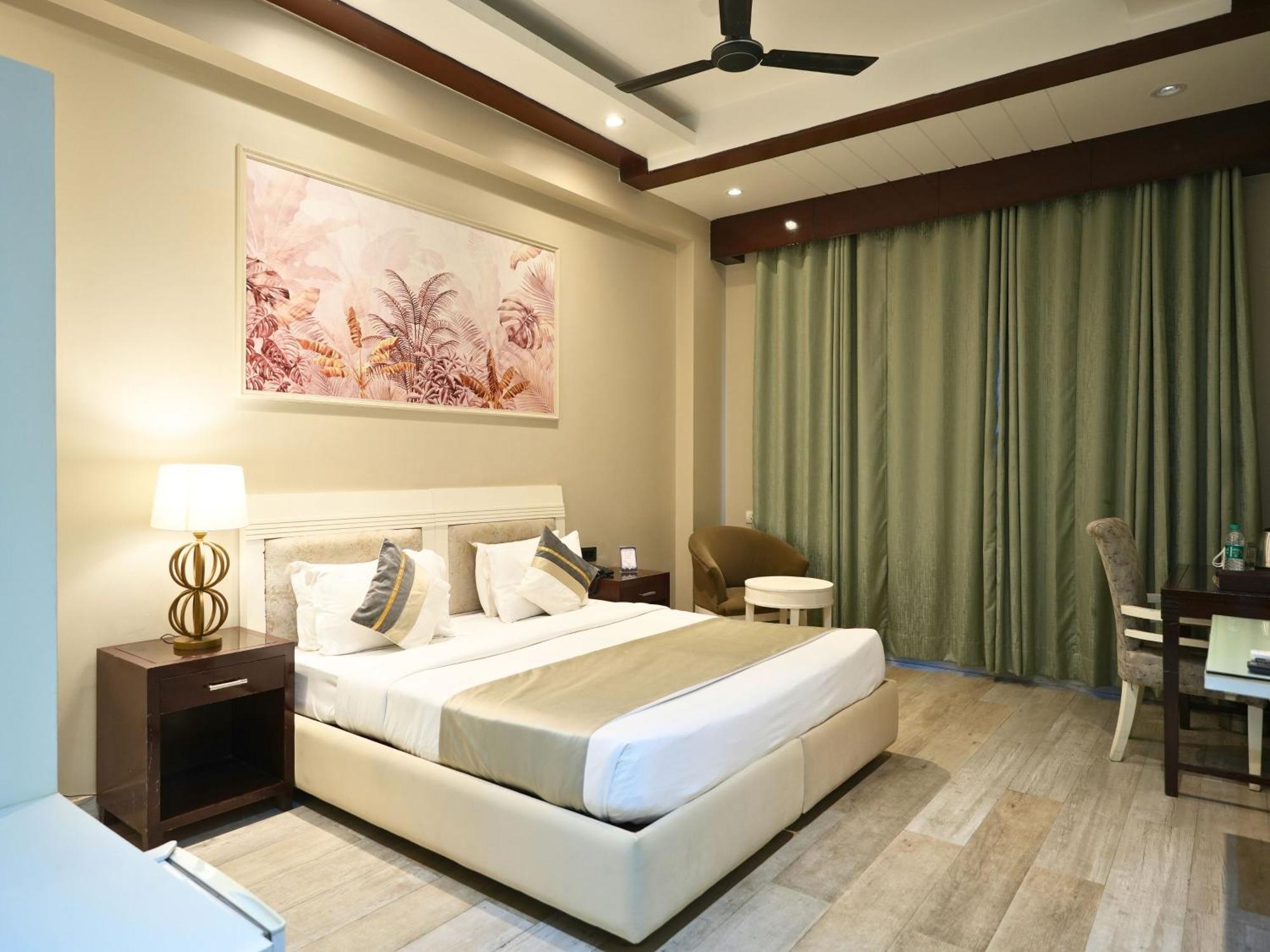 Skon Boutique By Orion Hotels Ню Делхи Екстериор снимка