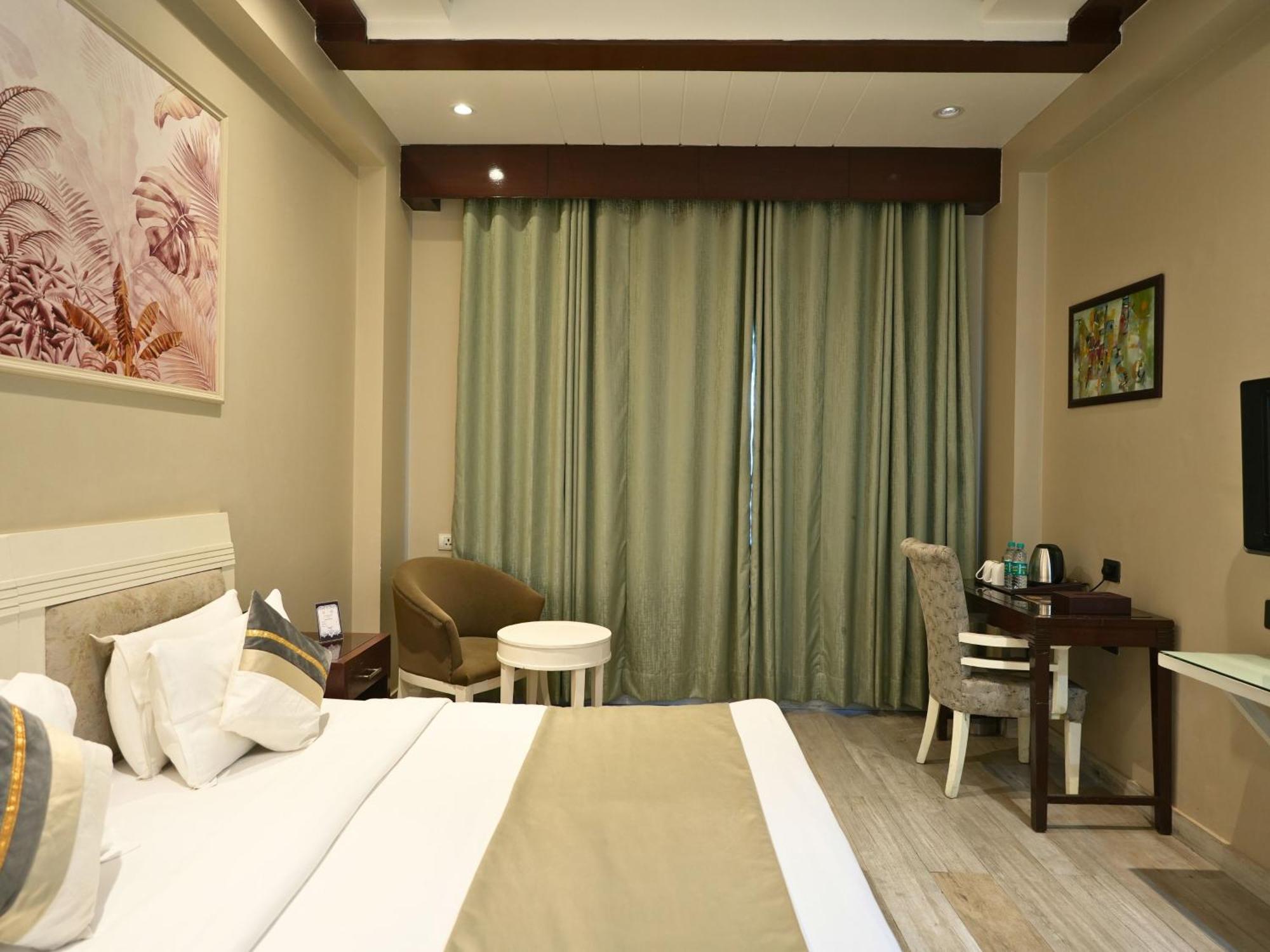 Skon Boutique By Orion Hotels Ню Делхи Екстериор снимка