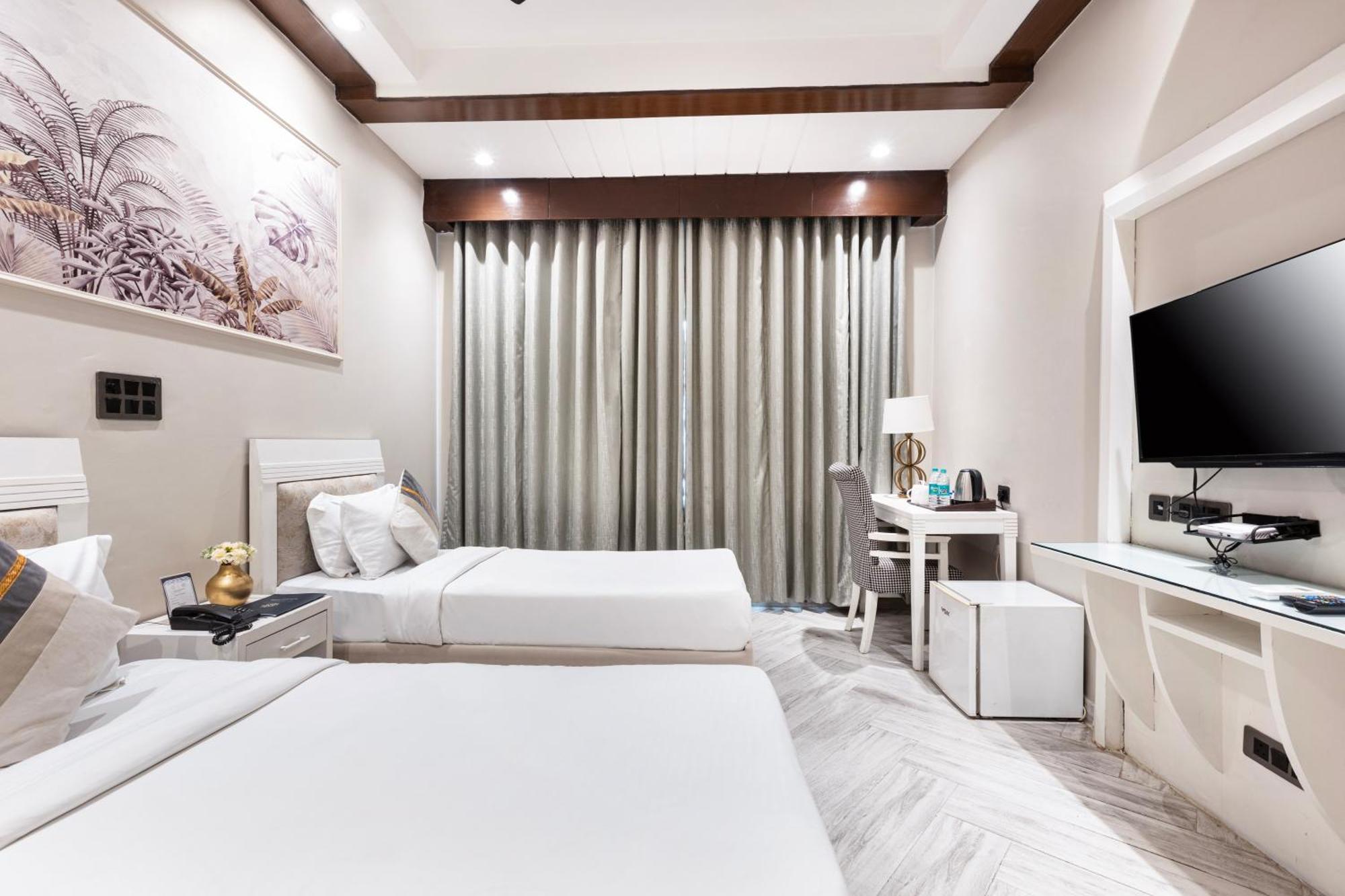 Skon Boutique By Orion Hotels Ню Делхи Екстериор снимка