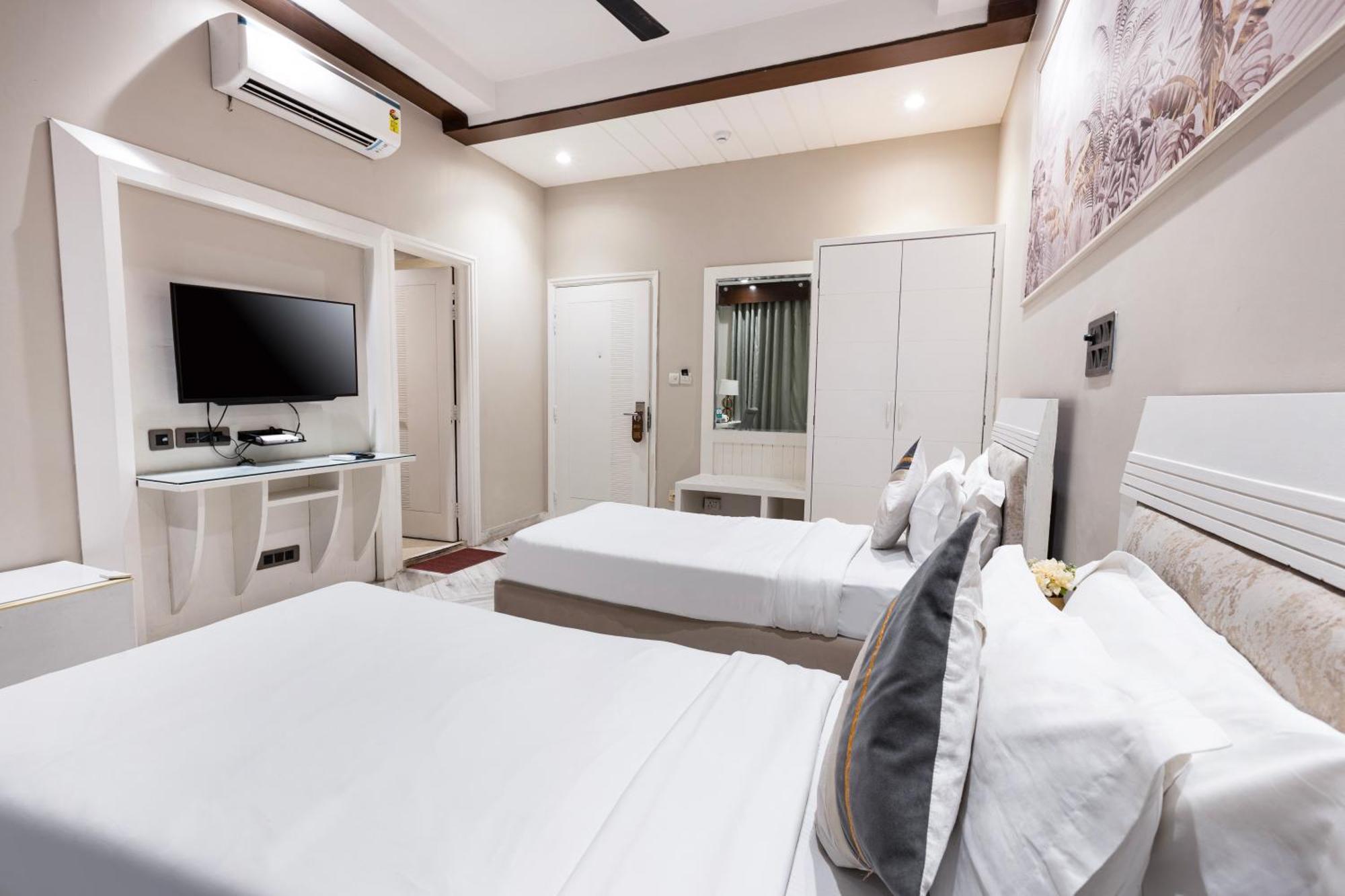 Skon Boutique By Orion Hotels Ню Делхи Екстериор снимка